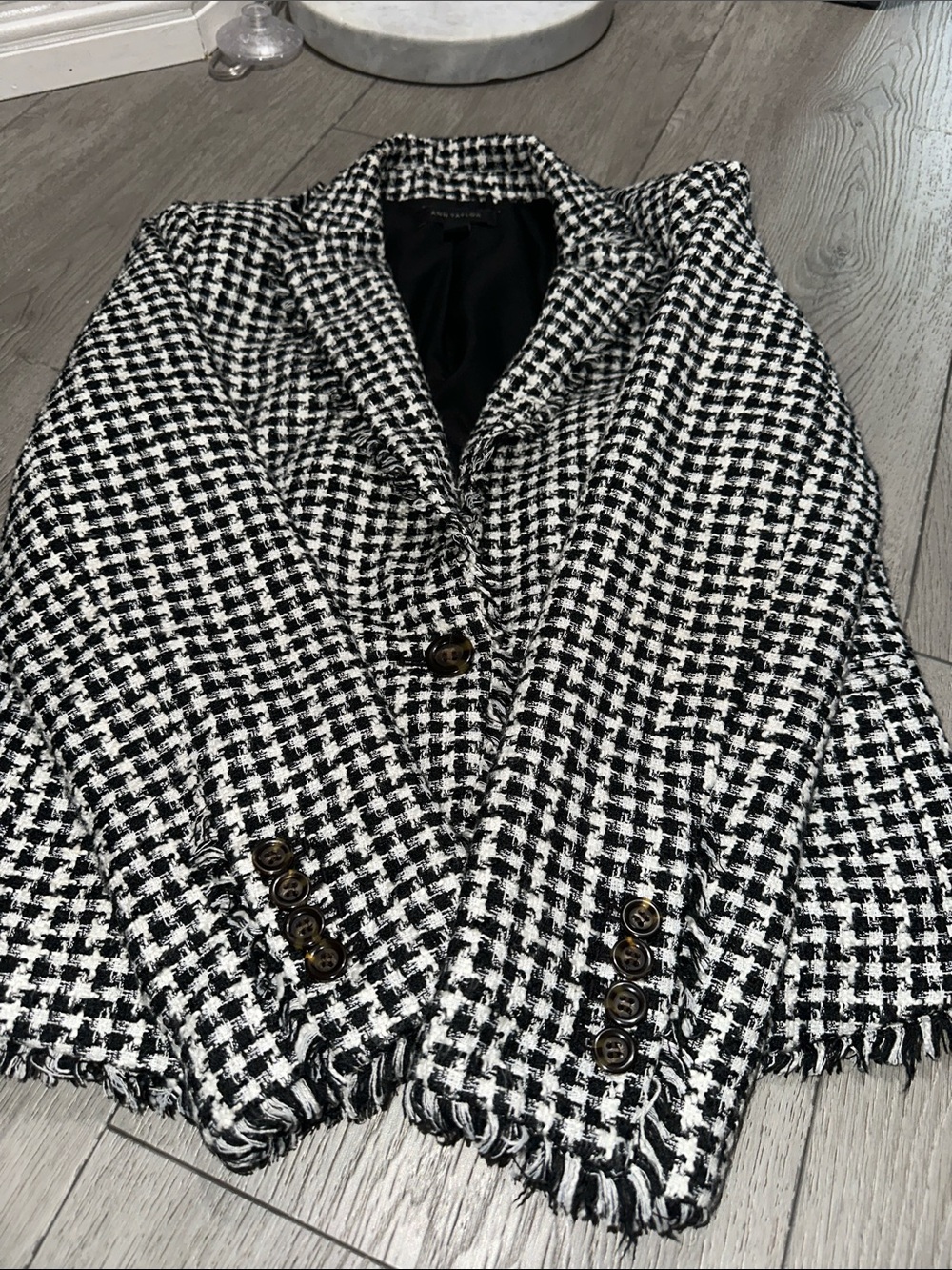 Ann Taylor Black and White Houndstooth Blazer size 0 - Picture 5 of 10
